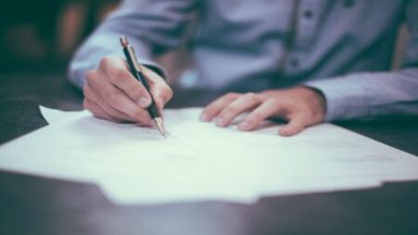 Erreur médicale, recourir aux services d’un avocat
