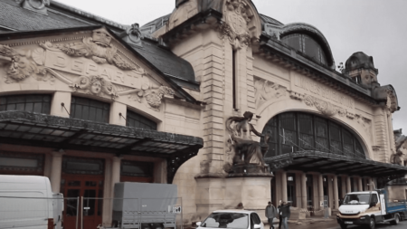 Transports : à Limoges, un plan à deux milliards d’euros pour la gare
                              Le montant annoncé par la Première ministre Elisabeth Borne est historique : 100 milliards d’euros pour moderniser les trains d’ici 2040. À Limoges, le plan est très attendu par les usagers et les ent...