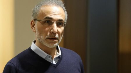 Justice : un internaute obsédé par l'affaire Tariq Ramadan jugé pour l'envoi de messages malveillants à l'islamologue et l'une de ses accusatrices