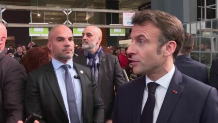 Salon de l’agriculture : Emmanuel Macron présent pour le lancement de l’édition 2023
                              Emmanuel Macron s’est rendu au salon de l’agriculture, samedi 25 février, pour le lancement de l’événement. Il a rencontré des agriculteurs et des éleveurs pour échanger à propos de leurs préoccupatio...