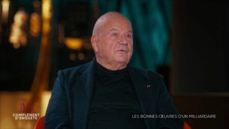 Vidéo
                     "C’était une personne placardisée", Marc Ladreit de Lacharrière, le patron de "La Revue des deux mondes", s’exprime pour la première fois sur l’emploi fictif de Penelope Fillon
                              Marc Ladreit de Lacharrière, PDG de Fimalac et 20e fortune française, était dans les fauteuils rouges de "Complément d'enquête" à l'occasion d'un numéro du magazine consacré aux bonnes œuvres des mill...