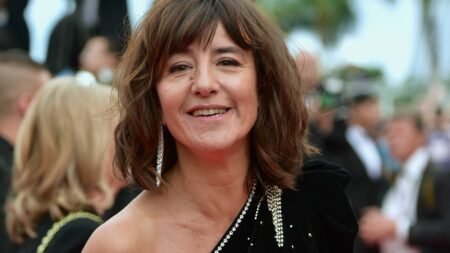 "Il faut consoler l'enfant qui est en soi" : Romane Bohringer en éducatrice émouvante dans le film "Petites"
                              Tous les jours, une personnalité s'invite dans le monde d'Élodie Suigo. Aujourd’hui, l’actrice et réalisatrice, Romane Bohringer. Elle est à l'affiche du film de Julie Lerat-Gersant "Petites", qui sor...