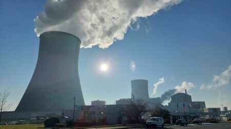 Nucléaire : une réunion des chefs de file de la Nupes prévue jeudi
                              Ce mercredi le projet de loi d'accélération administrative du nucléaire arrive en commission parlementaire. Les chefs de la Nupes doivent se réunir ce jeudi. La Nupes ne souhaite pas paraître divisée ...