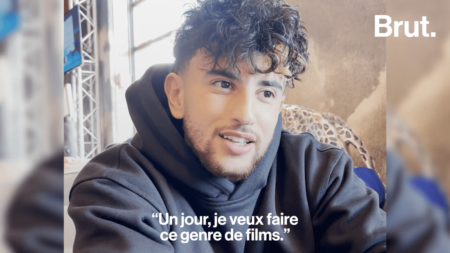 Vidéo
                     Interview exclusive de Riadh Belaïche pour son premier rôle dans "À la belle étoile"
                              Après les réseaux sociaux, Riadh Belaïche fait ses premiers pas au cinéma avec “À la belle étoile”, qui sort au cinéma ce 22 février. Brut l’a interviewé sur son rôle.