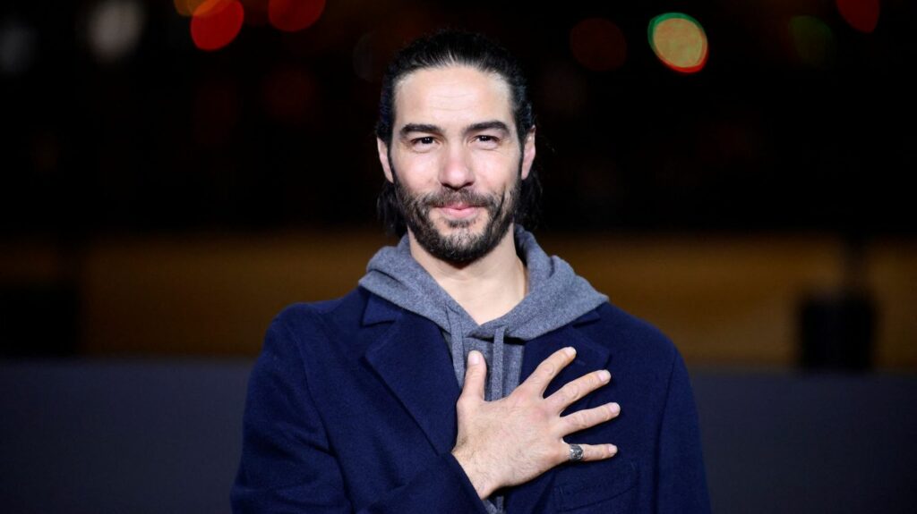 Tahar Rahim jouera Charles Aznavour dans un biopic réalisé par Grand Corps Malade et Mehdi Idir