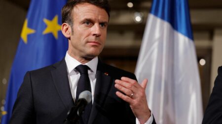 Guerre en Ukraine : "Écraser la Russie, cela n'a jamais été la position de la France et cela ne le sera jamais", déclare Emmanuel Macron