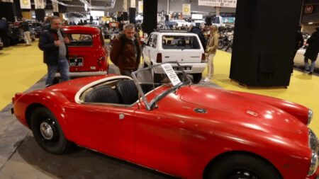Automobile : les voitures anciennes menacées de disparition avec le développement des ZFE ?
