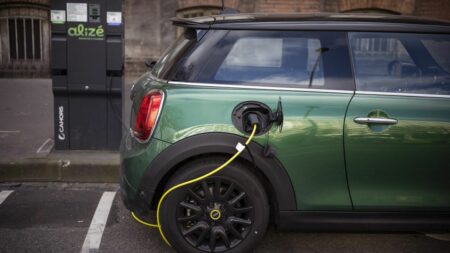 Automobile : 12% des voitures vendues dans l'UE étaient électriques en 2022, un chiffre record