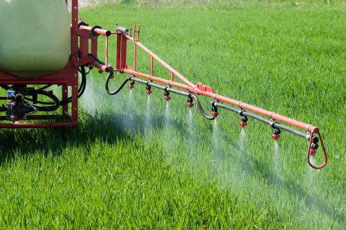 Un herbicide agricole majeur va être retiré en France pour protéger les nappes phréatiques