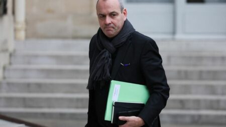 Retraites : Laurent Berger rencontrera mercredi à l'Assemblée nationale des députés Républicains opposés à la réforme
                              Le secrétaire général de la CFDT, a répondu favorablement à l’invitation du député Aurélien Pradié et échangera mercredi avec des députés Républicains (LR) à l'Assemblée nationale, selon une informati...