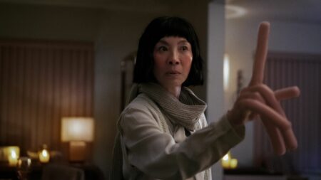 Deux questions brûlantes planent sur les Oscars 2023 : une comédie triviale peut-elle être sacrée meilleur film ? Et quelqu'un se prendra-t-il une gifle ?
                              Le monde du cinéma retient son souffle à quelques heures de la remise des Oscars, dimanche soir à Los Angeles. La comédie loufoque "Everything Everywhere All at Once" peut-elle vraiment l'emporter ? E...