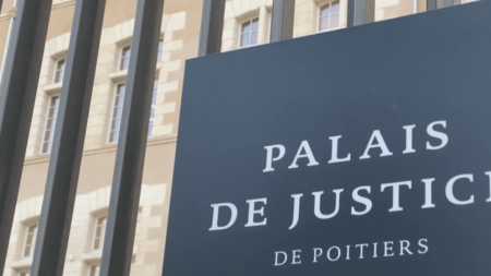 Disparition de Leslie et Kevin : le procureur confirme que les corps retrouvés sont ceux du couple
                              Le procureur de la République de Poitiers s’est exprimé, mardi 7 mars, à l’occasion d’une conférence de presse sur l’enquête concernant la disparition de Leslie Hoorelbeke et Kevin Trompat. Il a confi...