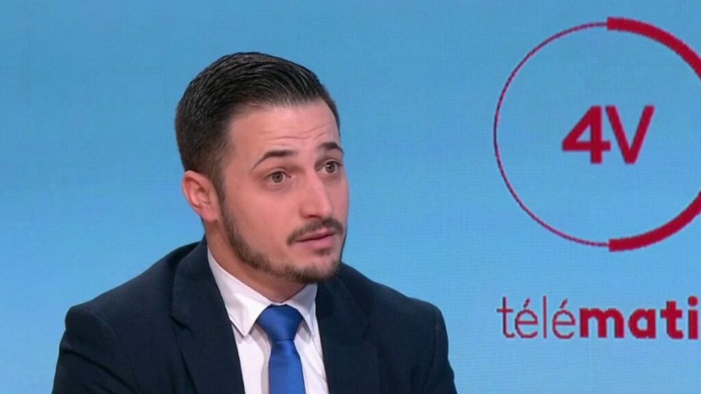 Réforme des retraites : le député LR Maxime Minot annonce qu'il votera les motions de censure de Liot et du RN
                              Maxime Minot, député Les Républicains de l'Oise, était l'invité des "4 Vérités" sur France 2, lundi 20 mars.