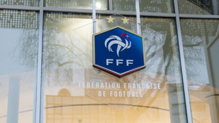 Affaire Noël Le Graët : "Quel message envoyez-vous aux victimes de discriminations en le conservant au sein de la Fifa ?", Sonia Souid interpelle Gianni Infantino
                              Le départ de Noël Le Graët salué par les membres du comité exécutif de la Fédération française de football et son rôle futur à la Fifa donnent "la nausée" à Sonia Souid. L'agente de joueurs profession...
