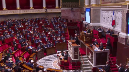 Gouvernement : la réforme des retraites met-elle les autres projets de loi à l’arrêt ?
                              La réforme des retraites monopolise tous les débats. Le texte consacré à l’immigration a ainsi été repoussé de plusieurs semaines. Qu’en est-il des autres projets de loi ?