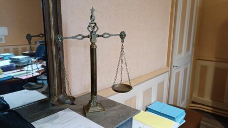 Justice : licenciés en 2008, d'anciens salariés d'une PME de la Manche contraints de rembourser leurs indemnités 15 ans après
                              A Saint-Lô, dans la Manche, ces anciens salariés d'une PME spécialisée dans la plomberie et l'électricité, licenciés il y a 15 ans, viennent de recevoir la visite d'un huissier qui leur demande de rem...