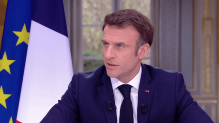 Réforme des retraites : Emmanuel Macron persiste et signe
                              Mercredi 22 mars, Emmanuel Macron a pris la parole dans le 13 Heures. Le président de la République a estimé que la réforme des retraites était indispensable et il se dit prêt à "endosser l’impopulari...