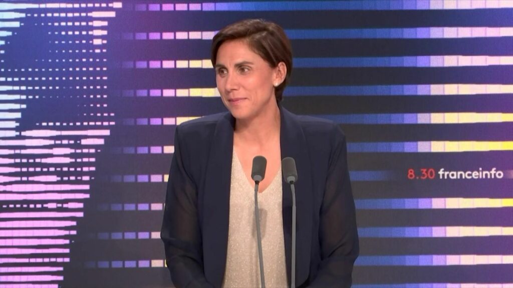 Manifestations à Sainte-Soline : "Il y a une complaisance du gouvernement pour laisser le bazar s'installer", souligne la porte-parole du Rassemblement national
                              Pour Laure Lavalette, Emmanuel Macron est "la figure du chaos", car il aurait pu éviter les actions des "fauteurs de troubles" à Sainte-Soline s'il "avait fait en sorte que ces gens ne puissent pas ma...