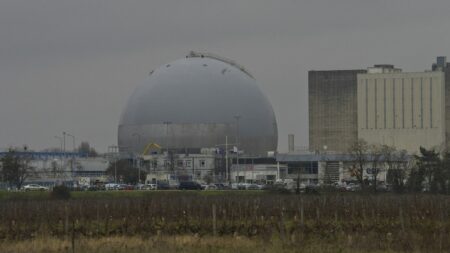 Nucléaire : à quoi doit servir le projet de loi examiné à l'Assemblée nationale ?
                              L'Assemblée nationale s'empare lundi après-midi du projet de loi d'accélération du nucléaire, dont l'examen est corsé par la polémique sur une réforme de la sûreté nucléaire, souhaitée par le gouverne...