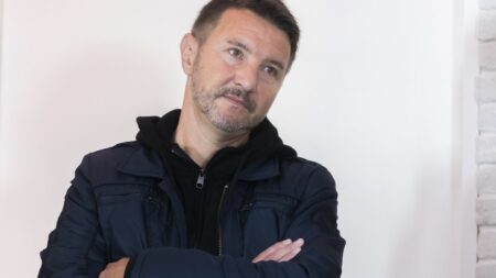 Réforme des retraites : "C'est une bataille, il y aura un vainqueur et un perdant", assure Olivier Besancenot
                              "L'objectif, c'est qu'on prenne cette réforme, et qu'on la mette à la poubelle", déclare dimanche Olivier Besancenot, porte-parole du NPA.