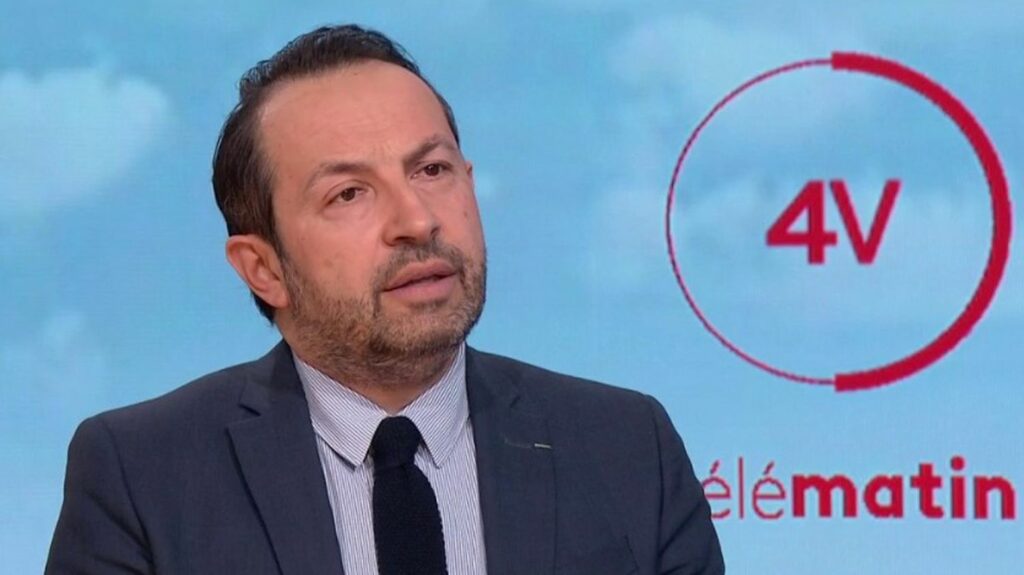 Réforme des retraites : le texte "n'a pas de légitimité politique", estime Sébastien Chenu, député RN
                              Sébastien Chenu, député Rassemblement national du Nord et vice-président de l'Assemblée nationale, était l'invité des "4 Vérités" sur France 2, mardi 28 mars.
