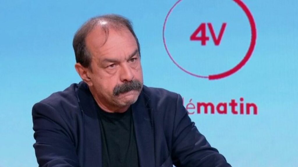 Réforme des retraites : un recours à l'article 49.3 peut "mettre le feu aux poudres", estime Philippe Martinez
                              Le secrétaire général de la CGT prévoit "une colère qui va grandir" si le gouvernement fait passer en force son projet de loi.