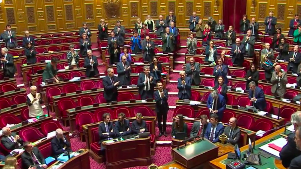 Réforme des retraites : le gouvernement part à la chasse aux voix pour éviter le 49.3
                              Malgré le vote au Sénat, le gouvernement n’est pas certain d’avoir une majorité pour faire adopter le texte sur la réforme des retraites. La chasse aux voix des députés pour éviter un recours au 49.3 ...