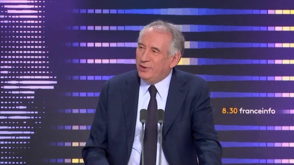 Vidéo
                    Report du projet de loi immigration : "Pas le moment de mettre sur la table des textes qui sont inflammatoires", juge François Bayrou le Haut-commissaire au Plan
                              François Bayrou estime qu'il est nécessaire de s'atteler prochainement à l'examen de ce projet de loi, déjà votée en commission dans une version amendée la semaine dernière.