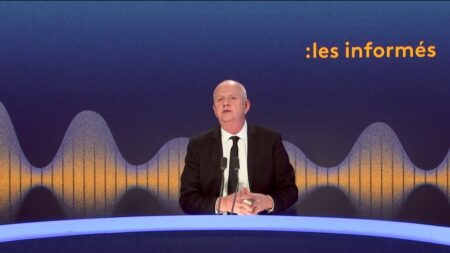Macron ferme sa porte aux syndicats sur les retraites, premier sommet franco-britannique depuis 2018, Xi Jinping encore réélu à la tête de la Chine... Les informés du vendredi 10 mars 2023
                              Autour d'Olivier de Lagarde, les informés débattent de l'actualité de ce vendredi 10 mars.