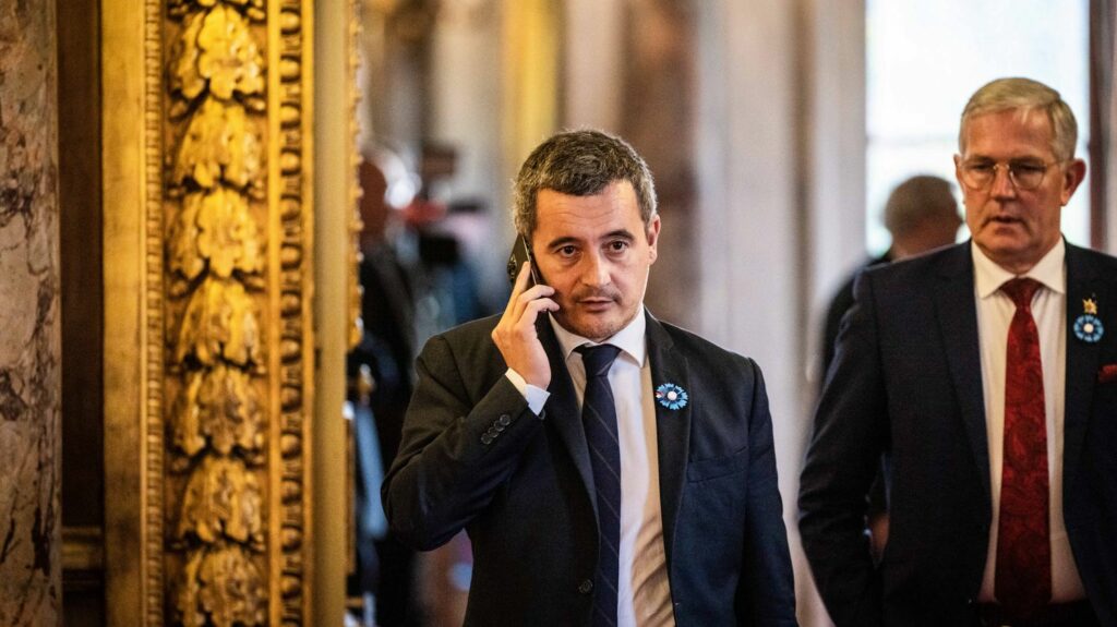 Le vrai du faux. Les policiers et les gendarmes sont-ils les fonctionnaires les plus sanctionnés, comme l'affirme Gérald Darmanin ?
                              Le ministre de l'Intérieur a affirmé vendredi 24 mars que les forces de l'ordre étaient particulièrement surveillées et sanctionnées, alors qu'elles sont accusées de violences en marge des manifestati...
