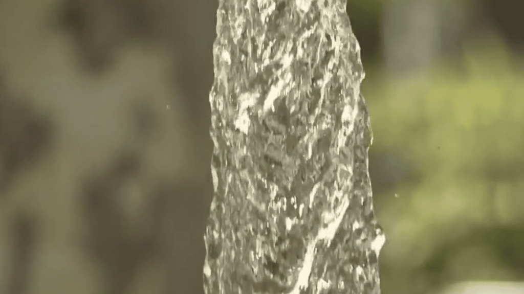 Consommation d’eau : la tarification progressive pourrait s’étendre
                              Une des mesures phares du plan Eau dévoilé jeudi 30 mars par Emmanuel Macron prévoit d’instaurer la tarification progressive. Ainsi, plus la consommation d’eau sera importante, plus la facture sera sa...