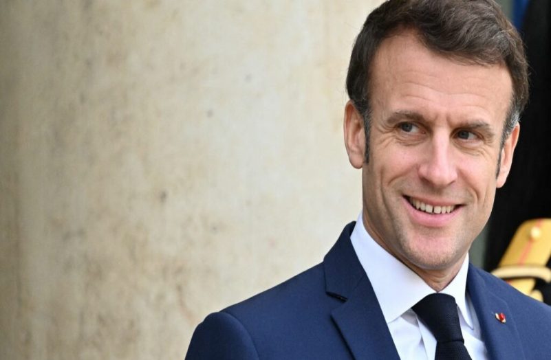 Réforme des retraites : Emmanuel Macron se montre ferme
                              Au sein de la majorité, personne ne voit de sortie de crise alors que la mobilisation continue contre la réforme des retraites. L’épisode devrait laisser des traces.