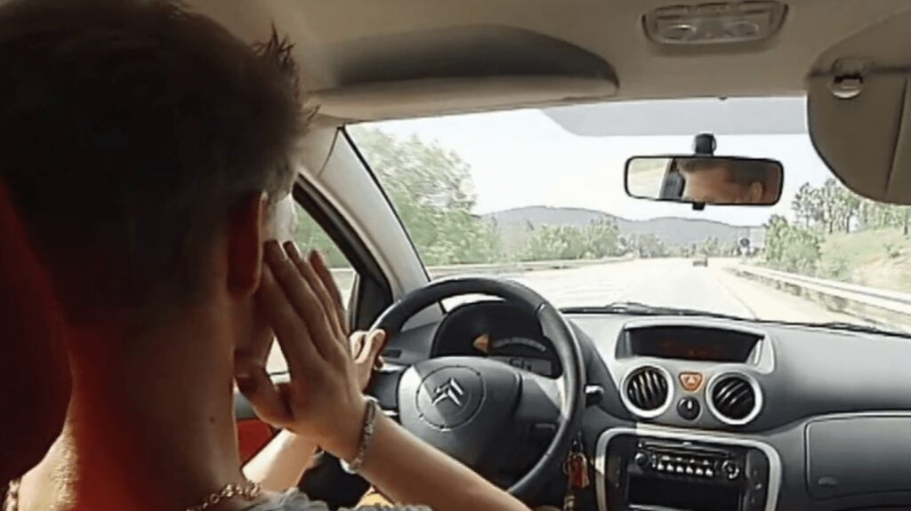Automobile : le permis de conduire dès 16 ans à l’étude
                              Pourra-t-on bientôt passer son permis de conduire dès 16 ans ? C'est l'une des pistes sur laquelle planche actuellement le gouvernement. Mais est-ce une bonne ou une mauvaise mesure, sachant que beauc...