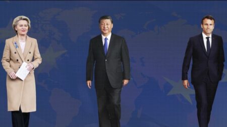 Europe : Emmanuel Macron et Ursula von der Leyen en visite en Chine
                              Emmanuel Macron et Ursula von der Leyen, présidente de la Commission européenne, se rendent en Chine pour y rencontrer le chef d'État, Xi Jinping.