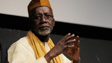Festival de Cannes 2023 : le réalisateur malien Souleymane Cissé recevra le Carrosse d'Or à la Quinzaine des cinéastes
                              La Société des réalisateurs de films récompensera Souleymane Cissé, figure du cinéma africain, le 17 mai à Cannes, lors de l'ouverture de la Quinzaine des cinéastes.