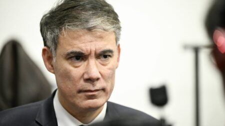 Nupes - PS : la guerre des gauches est relancée après une législative partielle en Ariège
                              Il y avait ce week-end plusieurs élections législatives. La plus scrutée était en Ariège. Son résultat relance les divisions à gauche. Le brief politique de Jean-Rémi Baudot.