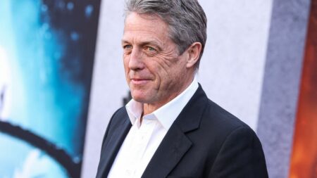 Les confidences de l'acteur Hugh Grant : les comédies romantiques, un "bon gros mensonge"
                              L'acteur Hugh Grant, qui incarne un criminel assoiffé de pouvoir dans le film "Donjons et Dragons" dont la sortie est prévue la semaine prochaine, revient sur sa carrière semée de comédies romantiques