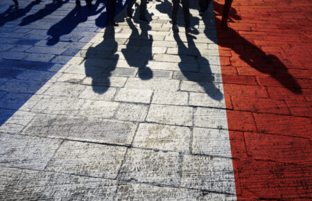 Huit points clés à retenir d'une étude historique sur l'immigration française