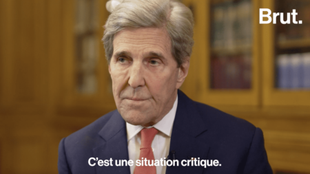 Vidéo
                    John Kerry, envoyé spécial du président des États-Unis pour le climat, parle de l'urgence climatique
                              Alors que l'organisation intergouvernementale du GIEC souhaite réduire nos émissions de C02 de 45 % au cours des prochaines années, John Kerry, envoyé spécial du président des États-Unis pour le clima...