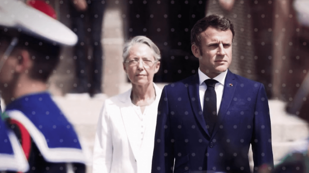 Politique : l’exécutif est-il au bord de la rupture ?
                              Y a-t-il désormais deux lignes qui cohabitent au sommet de l’exécutif ? La communication de ce vendredi 7 avril, de Rodez à Pékin, repose sur un élément de langage : "Nous avons les mêmes objectifs". ...