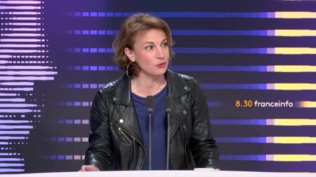 Réforme des retraites : "Le blocage est de la responsabilité" du gouvernement, lance Marylise Léon, numéro deux de la CFDT
                              Reçu à Matignon par la Première ministre avec l'intersyndicale, Marylise Léon, numéro de deux de la CFDT dénonce l'attitude du gouvernement et son refus de retirer la réforme des retraites.
