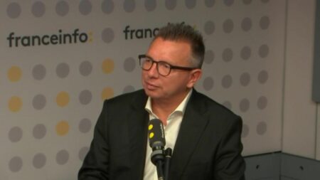 Rencontre avec Elisabeth Borne sur les retraites : "Nous ne sommes jamais à l'abri d'une bonne surprise", espère le leader de la CFTC
                              Le leader de la CFTC, Cyril Chabanier, rencontre la Première ministre, avec les autres syndicats mercredi matin à Matignon. Il attend toujours le retrait de la réforme des retraites et refuse d'évoque...