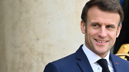 Réforme des retraites : Emmanuel Macron se montre ferme
                              Au sein de la majorité, personne ne voit de sortie de crise alors que la mobilisation continue contre la réforme des retraites. L’épisode devrait laisser des traces.