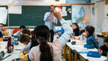 Revalorisation du salaire des enseignants : trois questions sur les mesures attendues
                              Les députés démarrent mercredi après-midi les débats autour de la revalorisation des salaires des enseignants, avant l'annonce de mesures par le ministre de l'Éducation nationale d'ici une dizaine de ...