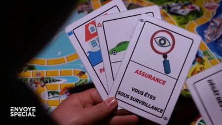 Vidéo
                    Comment votre assureur vous surveille... avant de résilier votre contrat si vous lui coûtez trop cher
                              Accident de voiture, dégât des eaux, catastrophe naturelle… au premier sinistre à dédommager, devenons-nous tous des assurés en sursis ? En 2022, près d’un million de Français ont vu leur assuran...