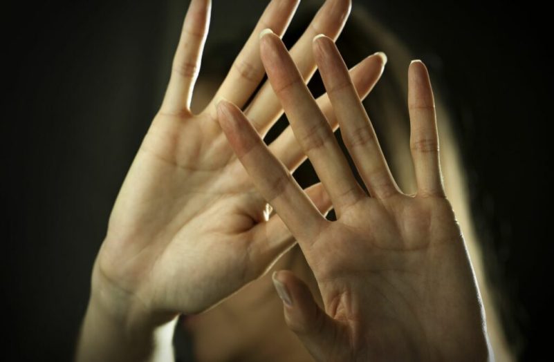 Violences intrafamiliales : les mesures qui s'appliquent aujourd'hui
              Un plan vient d'être remis au ministre de la Justice pour lutter contre les violences intrafamiliales. Philippe Duport revient sur les différentes mesures mises en œuvre actuellement dans le cadre des violences de ce type.