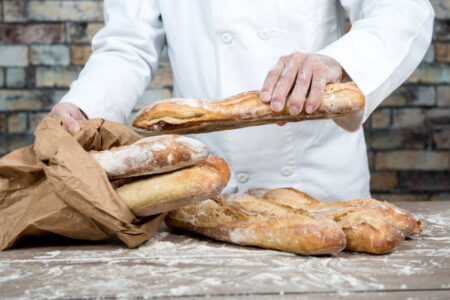 Alerte à la quantité de sel dans les baguettes françaises