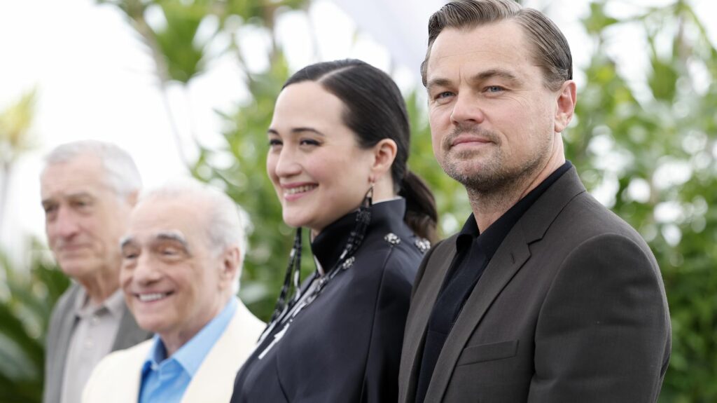 Cannes, ses stars, son cinéma : "C'est un lieu où la grande France du XIXe, la France des années 60, est encore présente. Et ça nous fait tous rêver", estime Jean Viard
                  Le dernier Scorsese avec DiCaprio, samedi 20 mai, le nouveau Todd Haynes aujourd'hui avec Natalie Portman : des tapis rouges "so chic" que nous offre le Festival de Cannes cette année encore. Jean Viard nous rappelle que c'est Edgar Morin, 102 ans bientôt, qui a inventé le mot 'star'. Toutes les sociétés ont un imaginaire et le dessine, explique le sociologue.