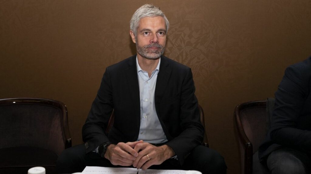 Des personnalités du cinéma interpellent Laurent Wauquiez sur l'avenir du festival du court-métrage de Clermont-Ferrand
                  Cédric Klapisch, Robert Guédiguian, Romane Bohringer,... Plusieurs personnalités du monde du cinéma ont appelé le président LR de la région Auvergne-Rhône-Alpes Laurent Wauquiez à revenir sur une baisse drastique de la subvention accordée au festival du court-métrage de Clermont-Ferrand, dans une lettre ouverte publiée mardi par Libération.