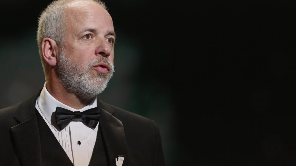 350 millions d'euros pour le cinéma français : "Une somme qui est parfaitement calculée par rapport aux besoins de l'industrie", réagit le producteur Marc du Pontavice
                  La ministre de la Culture a dévoilé vendredi au festival de Cannes un plan d'investissement pour le cinéma français. Il a notamment pour ambition de développer les infrastructures pour les tournages. Cela génèrera d'importantes retombées économiques, selon Rima Abdul Malak.
